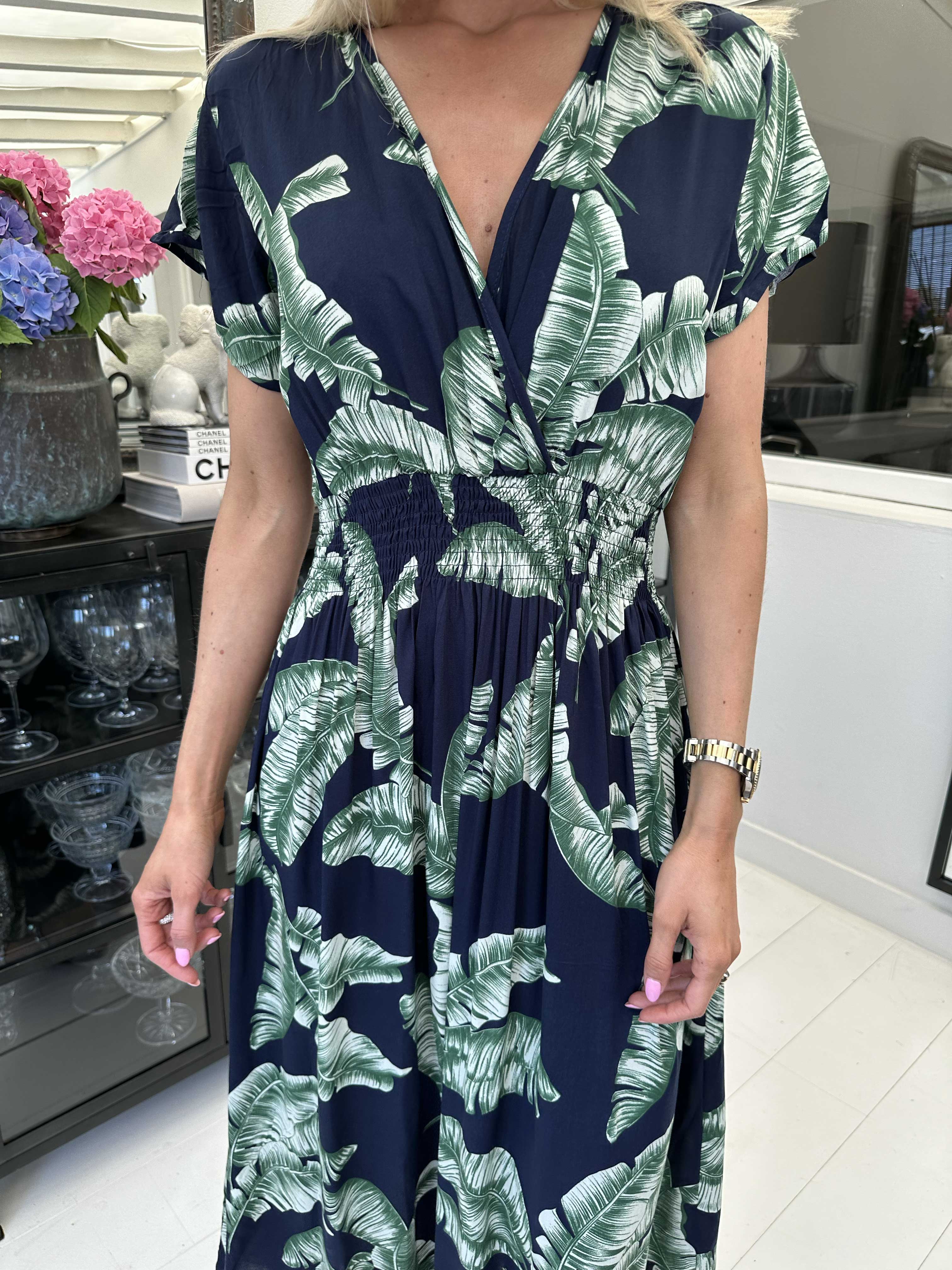 Misha leaf - Sød lang blomstret kjole med smock